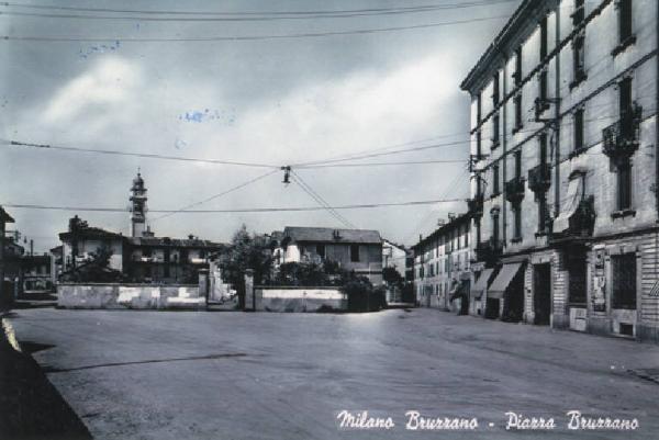 Milano - Quartiere Bruzzano - Piazza Bruzzano - Veduta