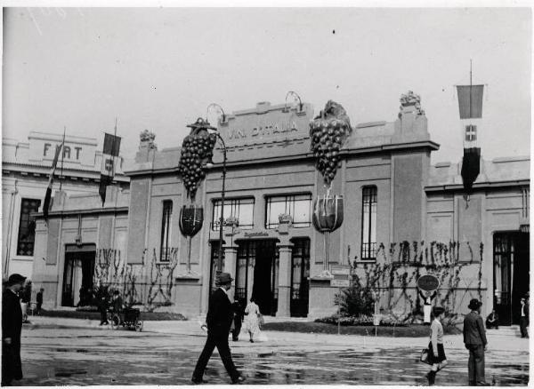 Fiera di Milano - Campionaria 1931 - Padiglione dei vini d'Italia - Esterno