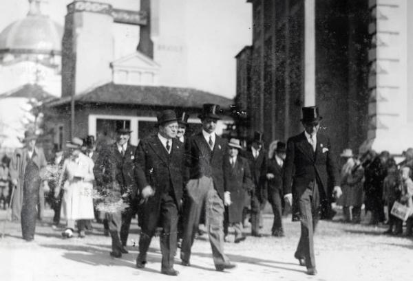 Fiera di Milano - Campionaria 1931 - Visita diplomatica del ministro delle corporazioni Giuseppe Bottai