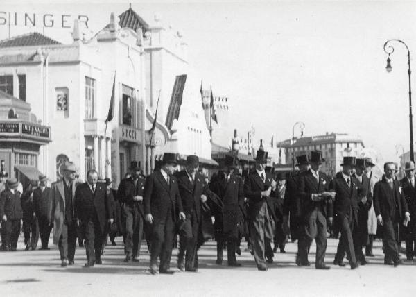 Fiera di Milano - Campionaria 1931 - Visita diplomatica del ministro delle corporazioni Giuseppe Bottai