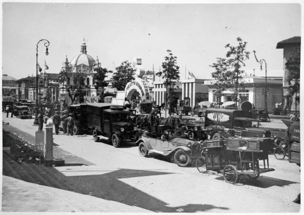 Fiera di Milano - Campionaria 1931 - Trasporto di merci