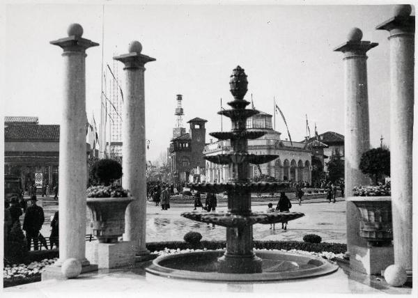 Fiera di Milano - Campionaria 1933 - Piazza Italia