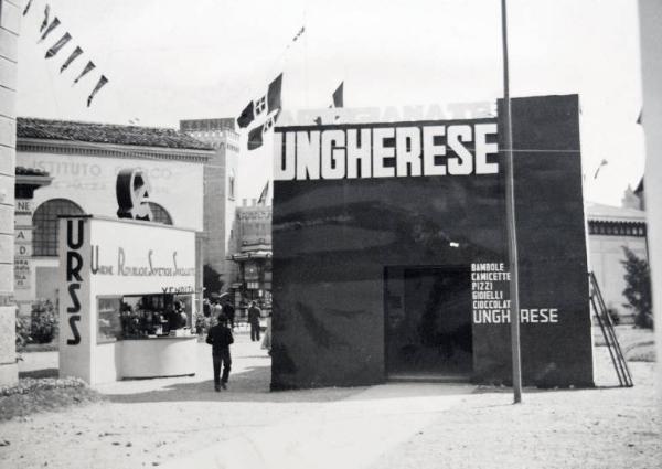 Fiera di Milano - Campionaria 1934 - Chiosco dell'artigianato ungherese