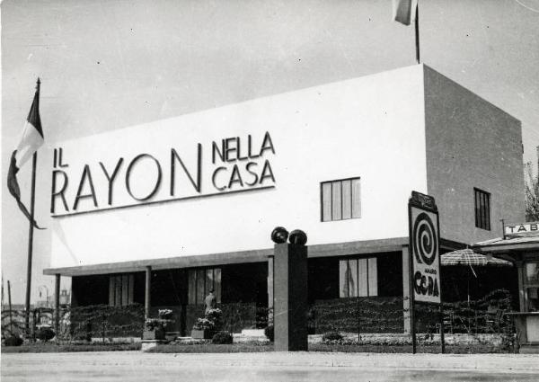 Fiera di Milano - Campionaria 1934 - Padiglione "Rayon nella casa" della Italrayon - Esterno