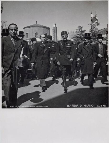 Fiera di Milano - Campionaria 1935 - Visita dell'ambasciatore francese in occasione della Giornata delle nazioni