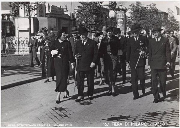 Fiera di Milano - Campionaria 1935 - Visita di un gruppo di industriali francesi