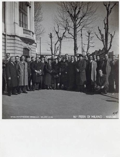 Fiera di Milano - Campionaria 1935 - Visita di un gruppo di industriali spagnoli