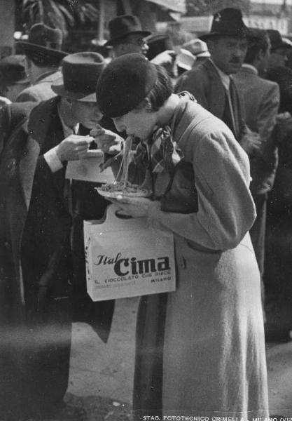 Fiera di Milano - Campionaria 1935 - Visitatori