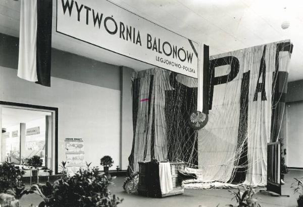 Fiera di Milano - Salone internazionale aeronautico 1935 - Sezione polacca