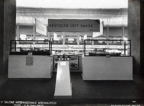 Fiera di Milano - Salone internazionale aeronautico 1935 - Stand della Deutsche Lufthansa