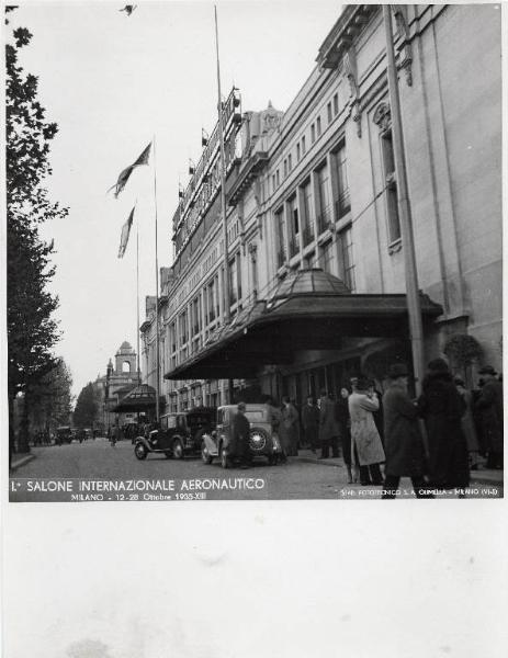 Fiera di Milano - Palazzo dello sport, sede del Salone internazionale aeronautico 1935 - Esterno