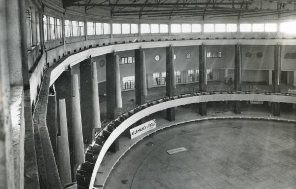 Fiera di Milano - Palazzo dello sport, sede del Salone internazionale aeronautico 1935 - Lavori di preparazione