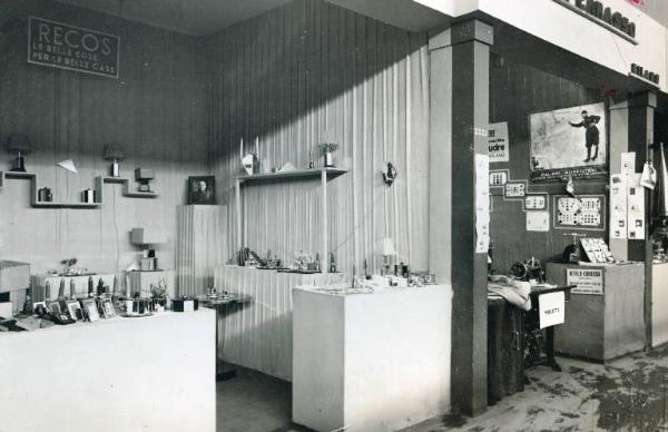 Fiera di Milano - Campionaria 1936 - Padiglione dell'artigianato - Stand di oggetti per la casa della Recos