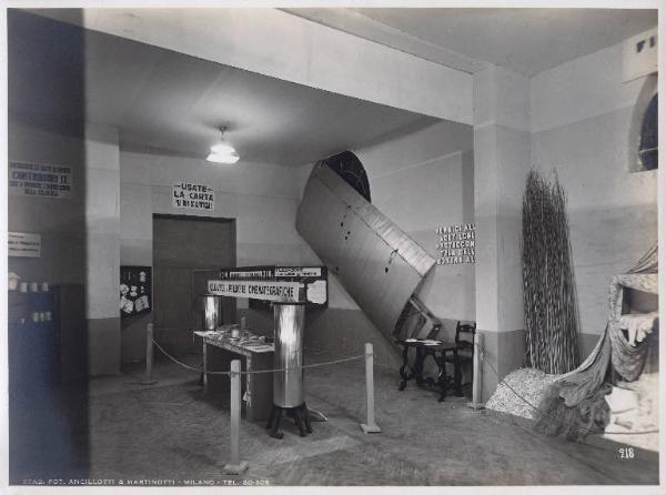 Fiera di Milano - Campionaria 1936 - Padiglione dell'Ente nazionale della cellulosa - Sala interna