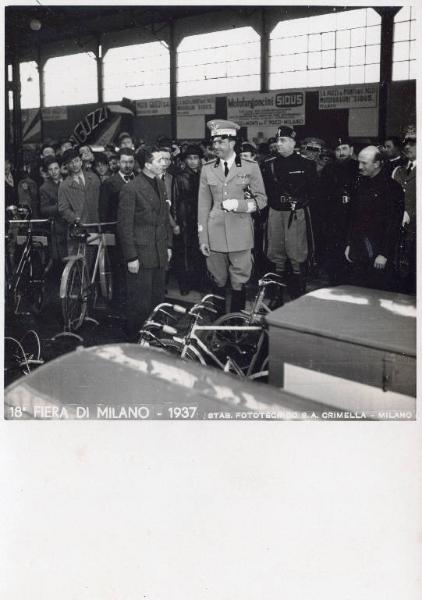 Fiera di Milano - Campionaria 1937 - Visita del principe di Piemonte Umberto II di Savoia