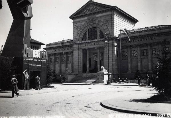 Fiera di Milano - Campionaria 1937 - Padiglione dell'Ungheria (ex padiglione di Roma) - Esterno