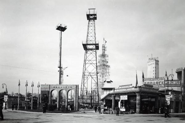 Fiera di Milano - Campionaria 1937 - Settore dell'edilizia