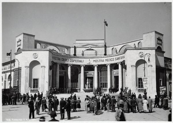 Fiera di Milano - Campionaria 1937 - Padiglione dell'elettrotecnica, sede della Mostra ospedaliera e medico-sanitaria - Esterno