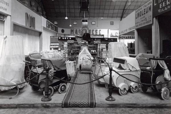 Fiera di Milano - Campionaria 1937 - Padiglione del mobilio - Sala interna