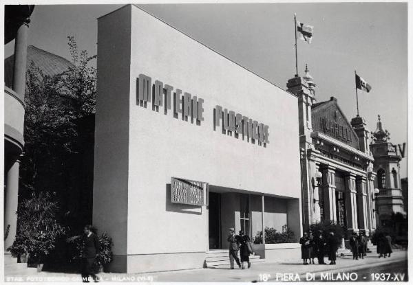 Fiera di Milano - Campionaria 1937 - Padiglione delle materie plastiche - Esterno