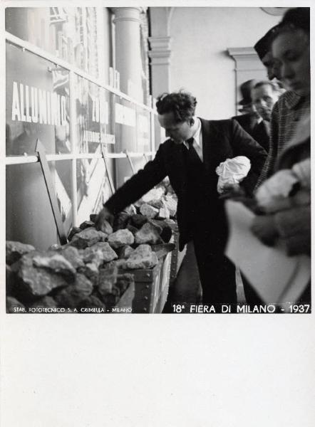 Fiera di Milano - Campionaria 1937 - Padiglione della Montecatini - Stand sulla produzione mineraria