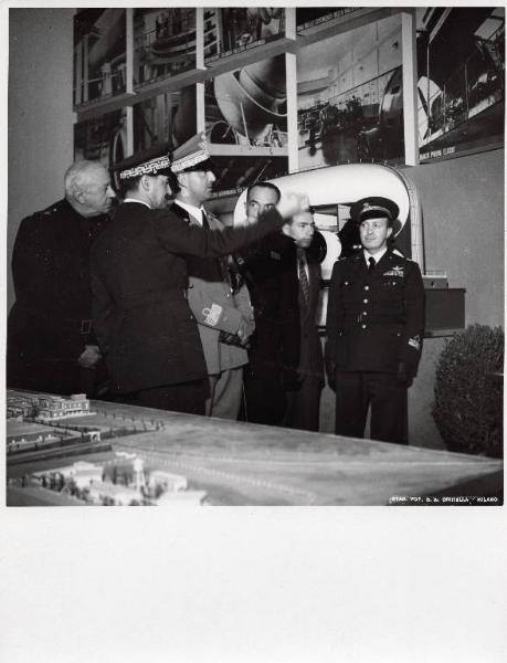 Fiera di Milano - Salone internazionale aeronautico 1937 - Visita del principe di Piemonte Umberto II di Savoia