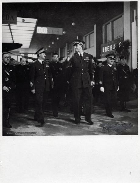 Fiera di Milano - Salone internazionale aeronautico 1937 - Visita del duca d'Aosta Amedeo di Savoia in occasione della inaugurazione