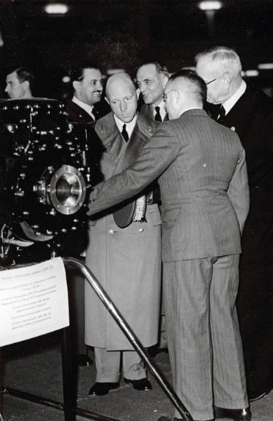 Fiera di Milano - Salone internazionale aeronautico 1937 - Visita del duca di Bergamo Adalberto di Savoia