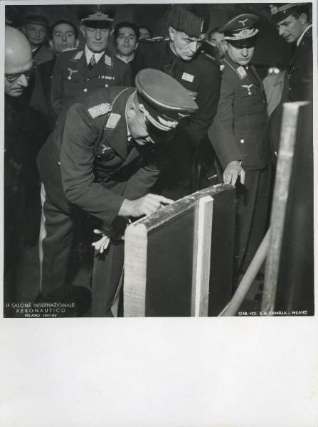 Fiera di Milano - Salone internazionale aeronautico 1937 - Visita del feldmaresciallo Erhard Milch