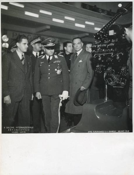 Fiera di Milano - Salone internazionale aeronautico 1937 - Visita del feldmaresciallo Erhard Milch