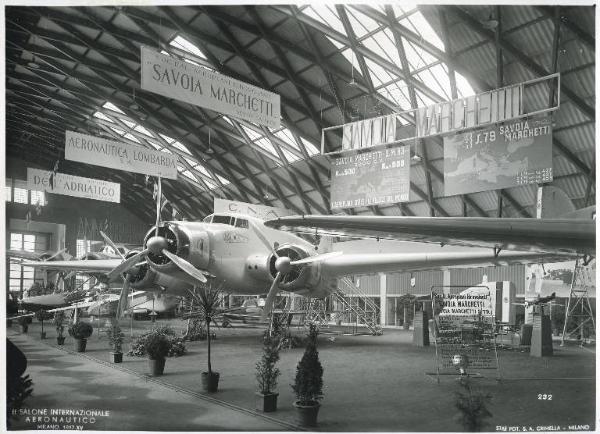 Fiera di Milano - Salone internazionale aeronautico 1937 - Settore italiano