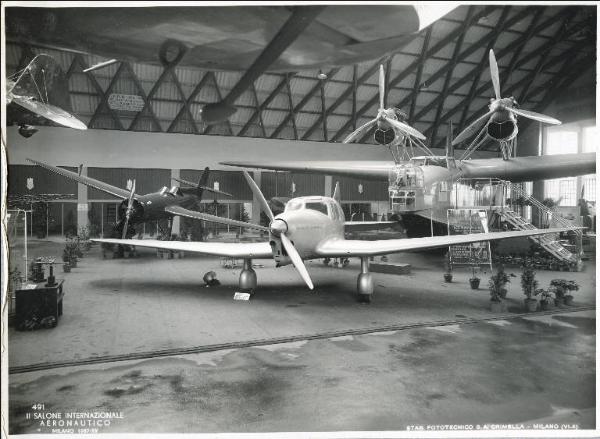 Fiera di Milano - Salone internazionale aeronautico 1937 - Settore italiano