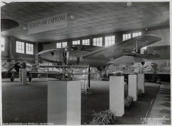 Fiera di Milano - Salone internazionale aeronautico 1937 - Settore italiano - Stand Aeroplani Caproni S.A.