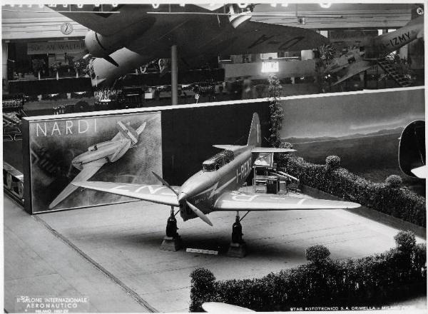 Fiera di Milano - Salone internazionale aeronautico 1937 - Settore italiano