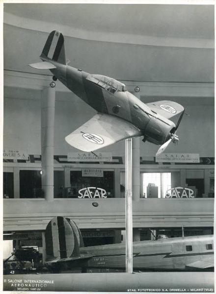 Fiera di Milano - Salone internazionale aeronautico 1937 - Settore italiano