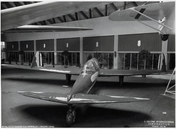 Fiera di Milano - Salone internazionale aeronautico 1937 - Settore italiano