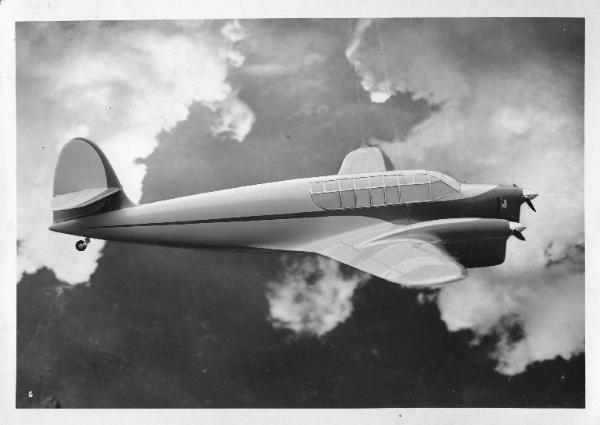 Fiera di Milano - Salone internazionale aeronautico 1937 - Settore italiano