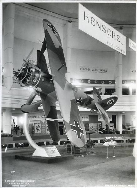 Fiera di Milano - Salone internazionale aeronautico 1937 - Settore tedesco