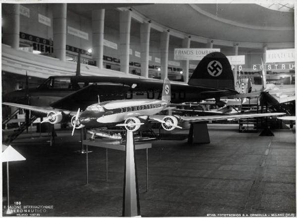 Fiera di Milano - Salone internazionale aeronautico 1937 - Settore tedesco