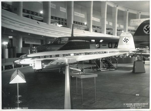 Fiera di Milano - Salone internazionale aeronautico 1937 - Settore tedesco