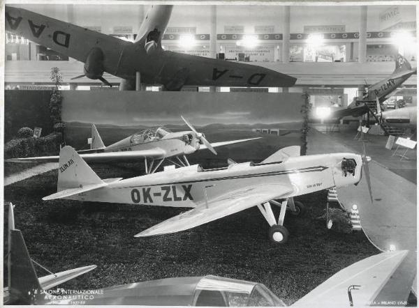 Fiera di Milano - Salone internazionale aeronautico 1937 - Settore estero