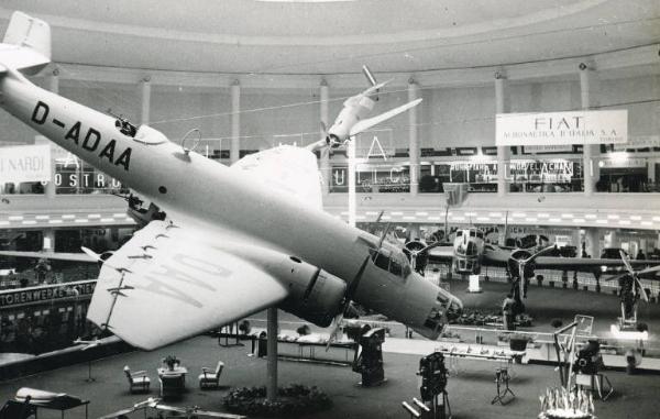 Fiera di Milano - Salone internazionale aeronautico 1937 - Settore tedesco