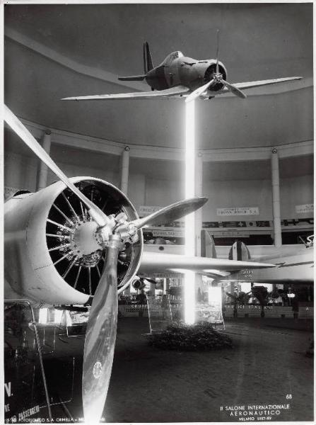 Fiera di Milano - Salone internazionale aeronautico 1937 - Settore italiano