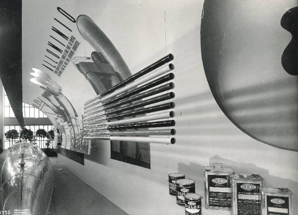 Fiera di Milano - Salone internazionale aeronautico 1937 - Stand del Gruppo Montecatini