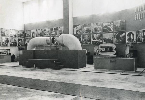 Fiera di Milano - Salone internazionale aeronautico 1937 - Mostra del Ministero dell'aeronautica