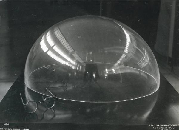 Fiera di Milano - Salone internazionale aeronautico 1937 - Settore accessori, strumenti e materie prime lavorate e semilavorate - Stand