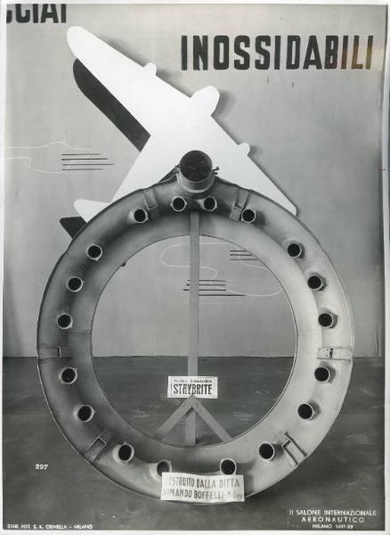 Fiera di Milano - Salone internazionale aeronautico 1937 - Settore accessori, strumenti e materie prime lavorate e semilavorate - Stand sugli acciai inossidabili