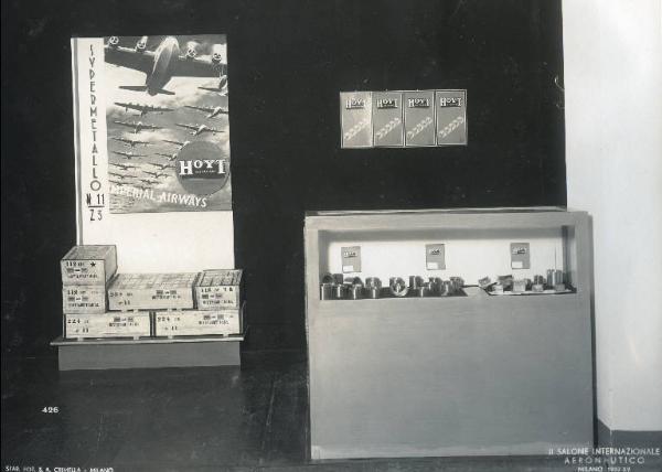 Fiera di Milano - Salone internazionale aeronautico 1937 - Settore accessori, strumenti e materie prime lavorate e semilavorate - Stand "Hoyt"