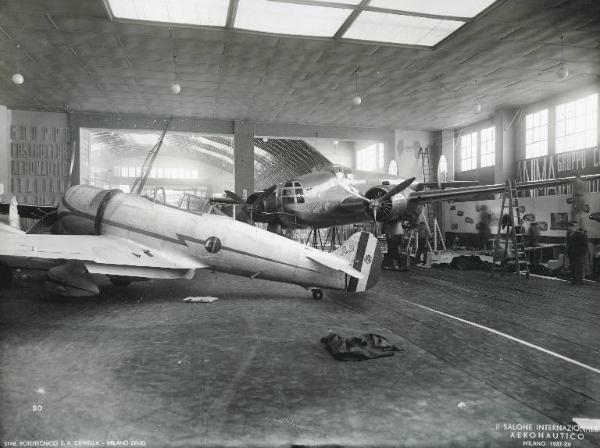 Fiera di Milano - Salone internazionale aeronautico 1937 - Lavori di allestimento