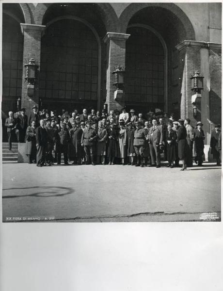 Fiera di Milano - Campionaria 1938 - Visita di rappresentanti del Dopolavoro tedesco